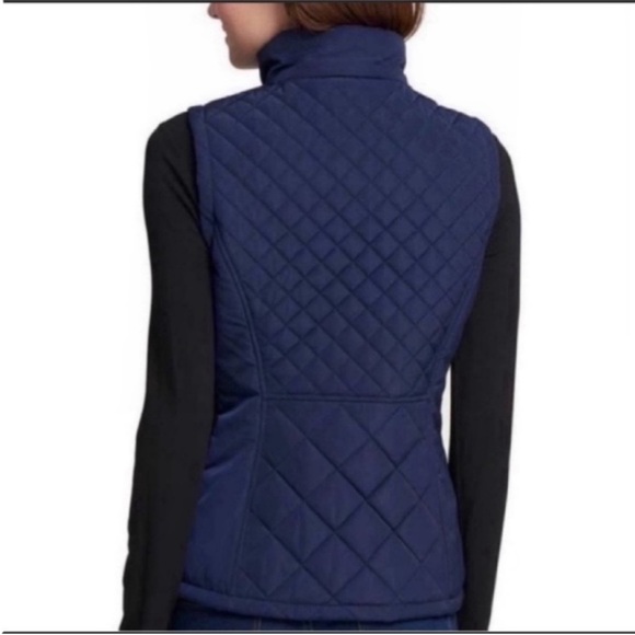 Women’s Navy Andrew Marc Quilted Zip Up Vest Size Medium - Picture 2 of 9